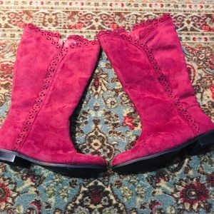 Roman’s wide calf Suede Burgundy Knee Boots